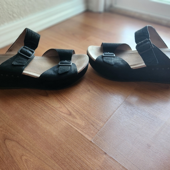 Dansko Black Wedge Sandals - Picture 4 of 5